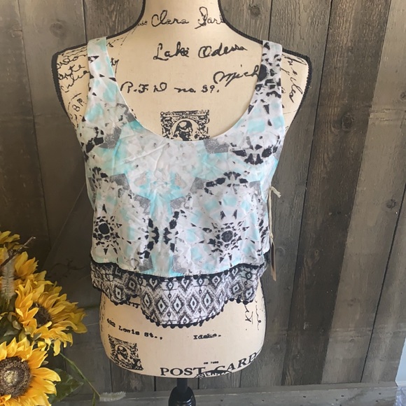 NWT Green Dragon Crop Tank - Picture 5 of 5